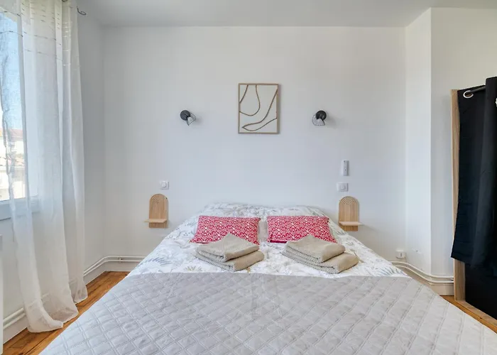 La Catalane House T4 Garden Parking